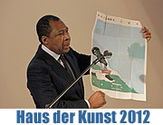 Haus der Kunst Direktor Okwui Enwezor gab einen Ausblick auf Neuerungen und kommende Ausstellungen 2012 (©Foto: MartiN Schmitz)